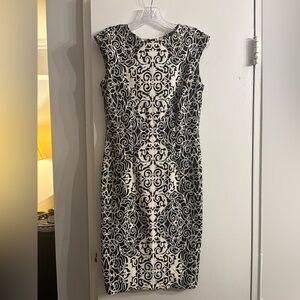 R & K Elegant Black and White Patterned Dress 4